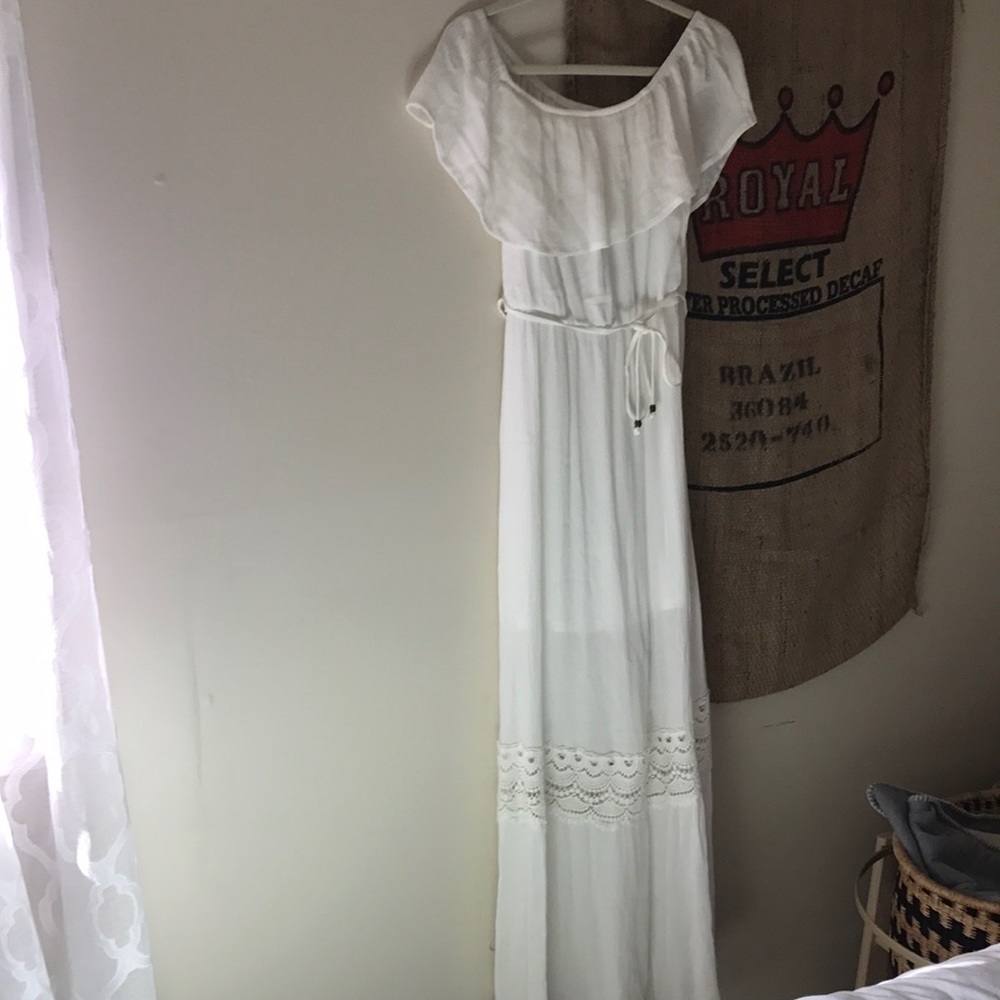 Xhileration white off shoulder dress with lace